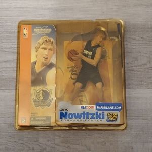 Mcfarlane NBA Dirk Nowitzki Sports Figure